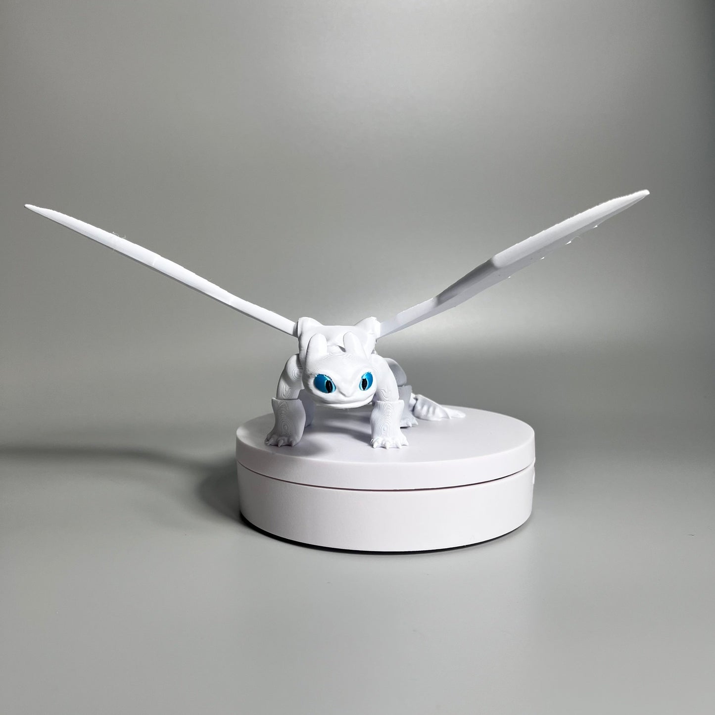 Articulated Light Fury Dragon – Poseable Collectible