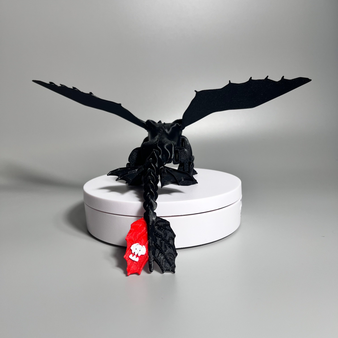 Articulated Night Fury Dragon – Poseable Collectible